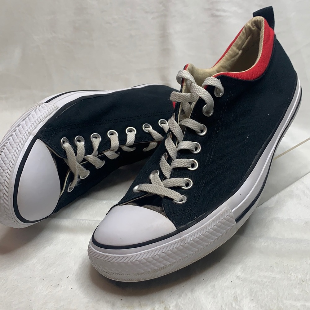 Chuck Taylor Converse Low Top Grey / Red / Black 10.5 Mens